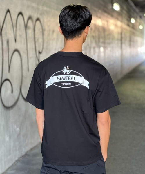 NEWTRAL(ニュートラル)の「【NEWTRAL】Lion_Circle_Logo Tee(Tシャツ/カットソー・メンズ・ブラック/ホワイト・MEDIUM/LARGE/X-LARGE)」の5枚目の写真