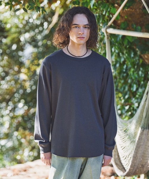 CASPER JOHN(キャスパージョン)の「Smooth U neck cut sew/スムースUネックカットソー(Tシャツ/カットソー・メンズ・ホワイト/ブラック/グレー/ライトグリーン/ブルー/レッド・X-SMALL/SMALL/MEDIUM/LARGE)」の17枚目の写真