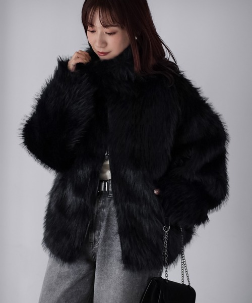 Riberry(リベリー)の「ダブルジップフェイクファーブルゾン(ブルゾン・レディース・ベージュ/ブラウン/ベージュ系/ブラック/ブラウン系/グレー・FREE)」の2枚目の写真