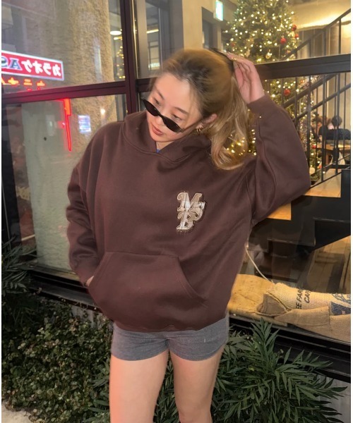 My sugar Babe（マイシュガーベイブ）の「line stone applique hoodie（パーカー・メンズ・オフホワイト/グレー/ピンク系/ダークブラウン/ネイビー系・MEDIUM/LARGE）」の13枚目の写真