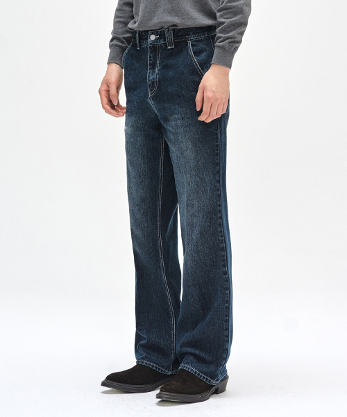 DECET(デケト)の「Dawn Semi Flared Jeans DCPT044DBlue(デニムパンツ・レディース・その他・26/28/30/32/34)」の1枚目の写真