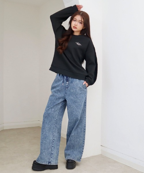 CECIL McBEE(セシルマクビー)の「裏起毛デニムワイドイージーパンツ(デニムパンツ・レディース・ブラック/ライトブルー・MEDIUM/LARGE)」の10枚目の写真