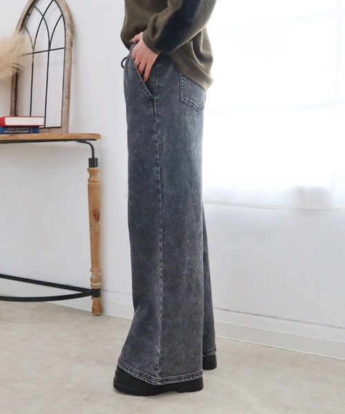 CECIL McBEE(セシルマクビー)の「裏起毛デニムワイドイージーパンツ(デニムパンツ・レディース・ブラック/ライトブルー・MEDIUM/LARGE)」の11枚目の写真