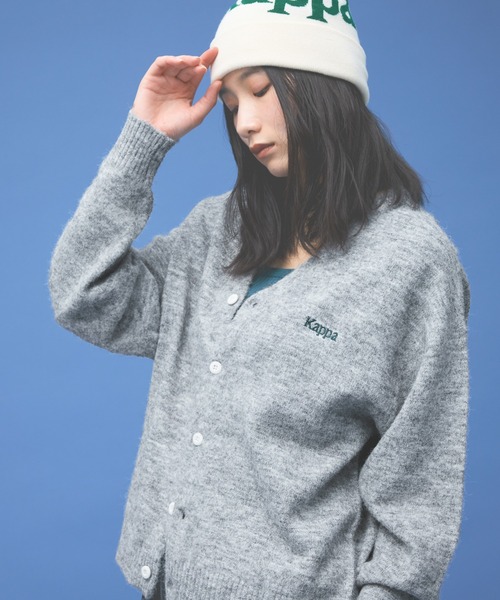 Kappa(カッパ)の「≪Kappa×and ST ウェルネスクラブ≫ロゴ刺繍Vネックカーディガン (ユニセックス)(カーディガン/ボレロ・レディース・ミント/ブラック/グレー/ブルー・LARGE/SMALL/MEDIUM)」の2枚目の写真