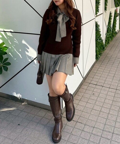 continuer de NICE CLAUP（コンティニューデナイスクラップ）の「裾プリーツドッキングミニワンピ（ワンピース・レディース・ブラウン/トップグレー/ネイビー・FREE）」の11枚目の写真