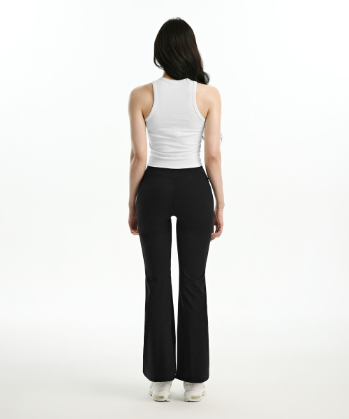 BORN TO WIN（ボーントゥウィン）の「B PENDANT RIBBED SEMI CROP SLEEVELESS [WHITE]（Tシャツ/カットソー・レディース・その他・1/2）」の15枚目の写真