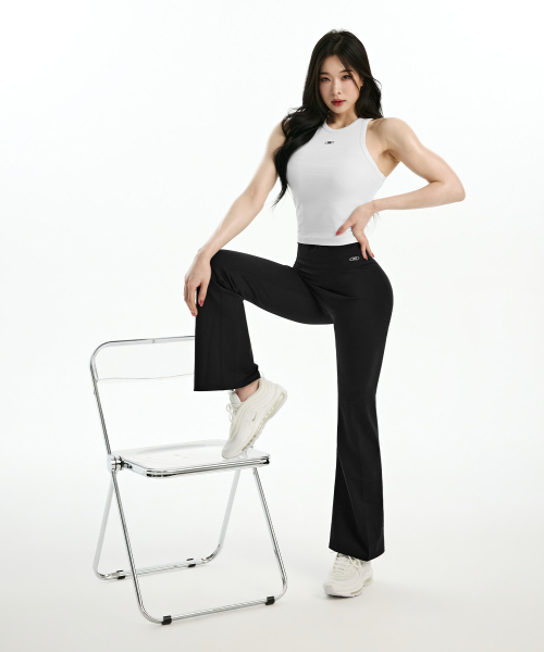 BORN TO WIN（ボーントゥウィン）の「B PENDANT RIBBED SEMI CROP SLEEVELESS [WHITE]（Tシャツ/カットソー・レディース・その他・1/2）」の16枚目の写真