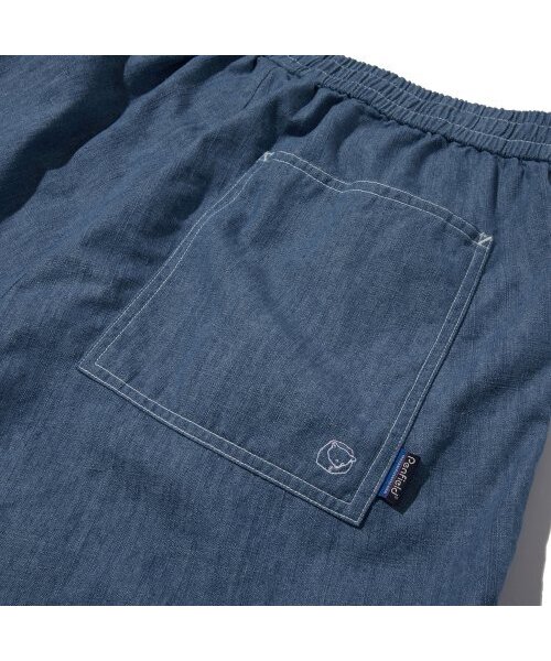 PENFIELD(ペンフィールド)の「TWO TUCK DENIM WIDE HALF PANTS BLUE_FP2WP50U(その他パンツ・レディース・ブルー・L/M/XL)」の7枚目の写真