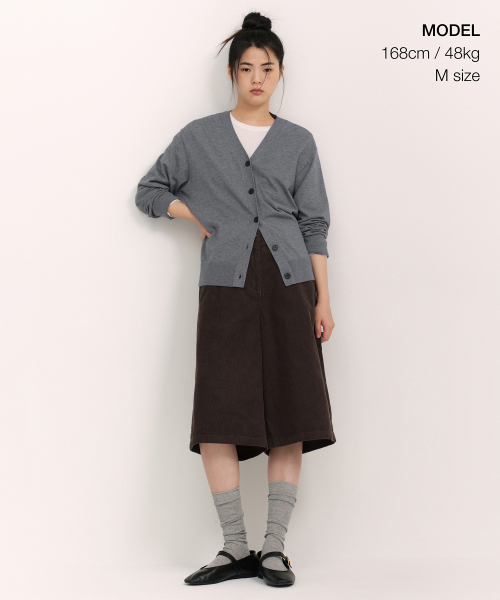 MUSINSA STANDARD WOMAN（ムシンサスタンダードウーマン）の「ウィメンズエッセンシャルリラックスドカーディガン[ミディアムグレー]（カーディガン/ボレロ・レディース・その他・X-SMALL/SMALL/MEDIUM/LARGE）」の2枚目の写真