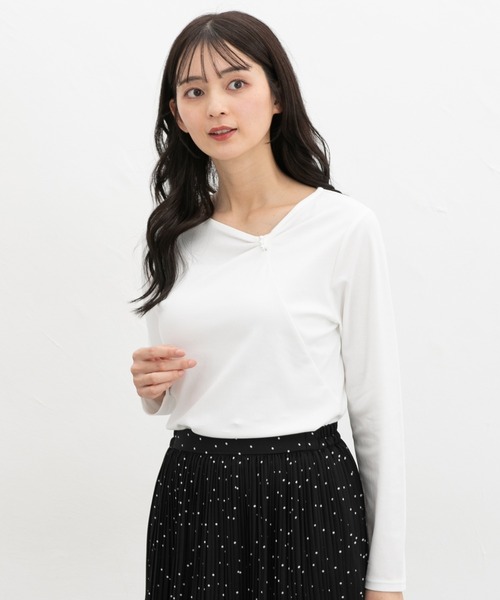 Honeys(ハニーズ)の「きれいめパール付Tシャツ(Tシャツ/カットソー・レディース・ホワイト/ピンク/ネイビー・LL/L/S/M)」の6枚目の写真