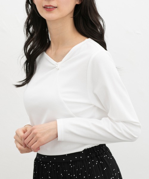 Honeys(ハニーズ)の「きれいめパール付Tシャツ(Tシャツ/カットソー・レディース・ホワイト/ピンク/ネイビー・LL/L/S/M)」の7枚目の写真