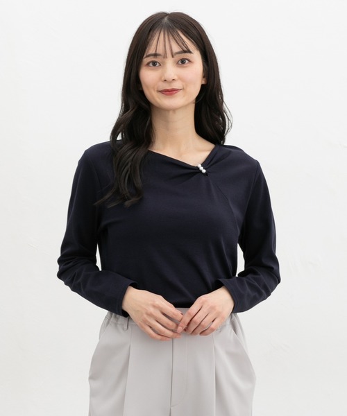 Honeys(ハニーズ)の「きれいめパール付Tシャツ(Tシャツ/カットソー・レディース・ホワイト/ピンク/ネイビー・LL/L/S/M)」の10枚目の写真