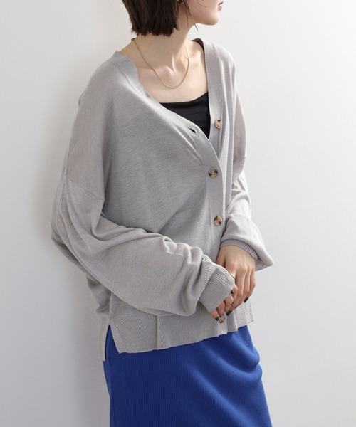 atONE(アットワン)の「接触冷感 前開きライトカーディガン(カーディガン/ボレロ・レディース・オフホワイト/グレー/ブラック/ネイビー・4L~5L/LL~3L/M-L)」の3枚目の写真