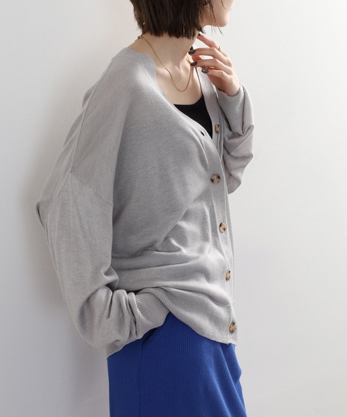 atONE(アットワン)の「接触冷感 前開きライトカーディガン(カーディガン/ボレロ・レディース・オフホワイト/グレー/ブラック/ネイビー・4L~5L/LL~3L/M-L)」の6枚目の写真