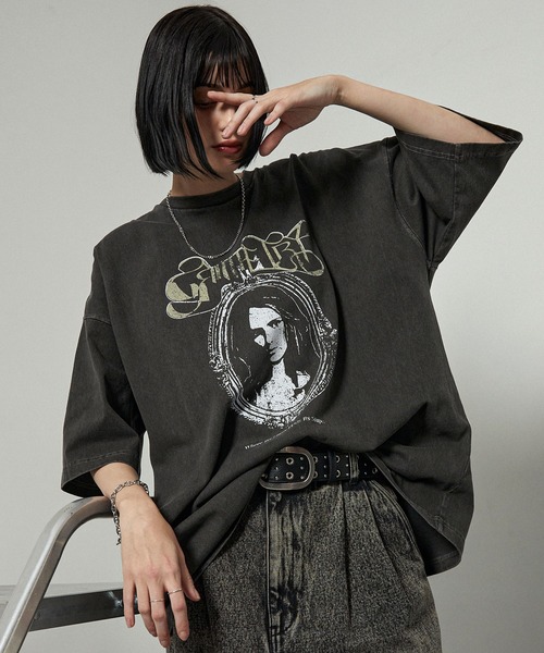 Alfred Alex(アルフレッドアレックス)の「【Alfred Alex】ヴィンテージライク ピグメント オーバーサイズ プリントTシャツ(Tシャツ/カットソー・メンズ・ワイン/ブラック/ブラック系/ネイビー/ダークブラウン・L/M)」の8枚目の写真