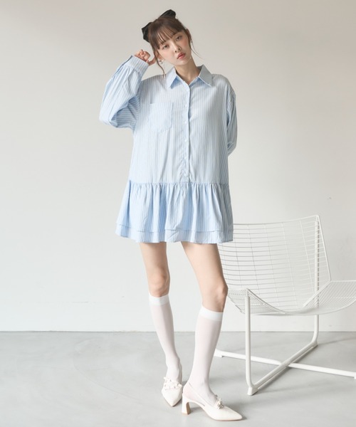Nadana(ナダナ)の「ストライプティアードミニワンピース(ワンピース・レディース・サックスブルー/アイボリー・FREE)」の2枚目の写真