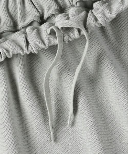 Right-on(ライトオン)の「【HONEYSUCKLE ROSE】サカリバタイトスカート (タイトシルエット / Iライン / シンプルエレガンス)(スカート・レディース・ダークグレー/ケリーグリーン/ライトイエロー/ライトブラウン・S/M/L)」の21枚目の写真