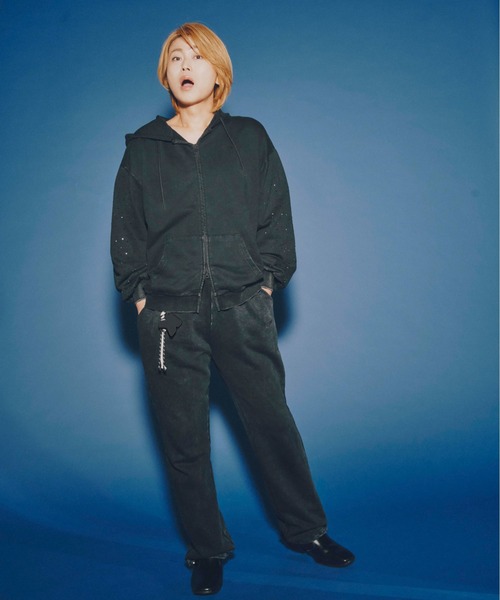 ZOZO(ゾゾ)の「KIYOSHI HIKAWA+KIINA. BLACK COLLECTION by ZOZOTOWN SWEAT PANTS(クリアカード1枚付き)(スウェットパンツ・レディース・ブラック・M/L)」の1枚目の写真