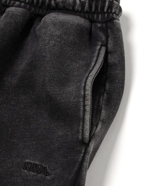 ZOZO(ゾゾ)の「KIYOSHI HIKAWA+KIINA. BLACK COLLECTION by ZOZOTOWN SWEAT PANTS(クリアカード1枚付き)(スウェットパンツ・レディース・ブラック・M/L)」の15枚目の写真
