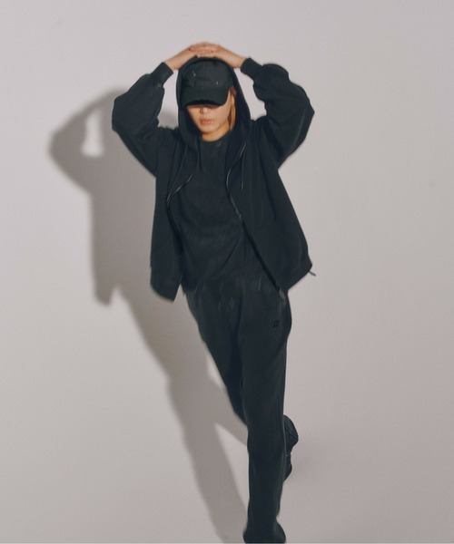 ZOZO(ゾゾ)の「KIYOSHI HIKAWA+KIINA. BLACK COLLECTION by ZOZOTOWN SWEAT PANTS(クリアカード1枚付き)(スウェットパンツ・レディース・ブラック・M/L)」の4枚目の写真