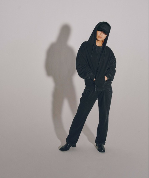 ZOZO(ゾゾ)の「KIYOSHI HIKAWA+KIINA. BLACK COLLECTION by ZOZOTOWN SWEAT PANTS(クリアカード1枚付き)(スウェットパンツ・レディース・ブラック・M/L)」の5枚目の写真