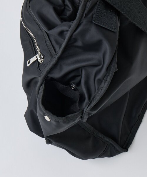 WHIMSIC（ウィムジック）の「【UNISEX】ダブルポケットスリングバッグ（ショルダーバッグ・レディース・オリーブ/ブラック・ONE SIZE）」の11枚目の写真