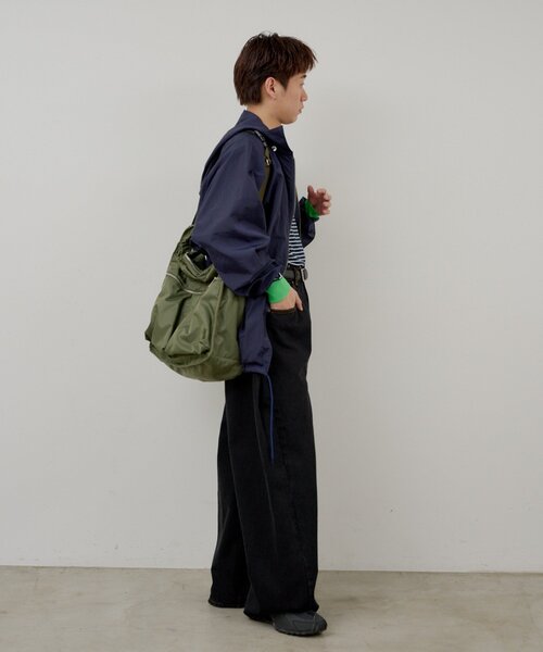 WHIMSIC（ウィムジック）の「【UNISEX】ダブルポケットスリングバッグ（ショルダーバッグ・レディース・オリーブ/ブラック・ONE SIZE）」の22枚目の写真