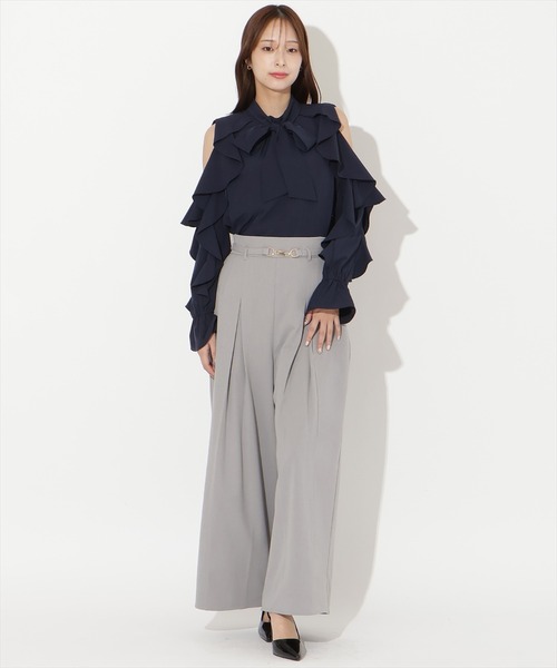 AND COUTURE(アンドクチュール)の「フリルボウタイブラウス(シャツ/ブラウス・レディース・オフホワイト/ネイビー/サックスブルー・FREE)」の18枚目の写真