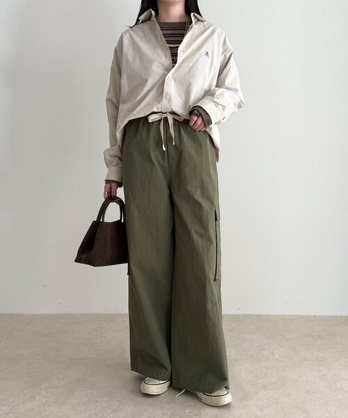 fredy emue（フレディエミュ）の「【GEVACO/ゲバコ】別注ドットボタンシャツ（シャツ/ブラウス・レディース・ベージュ/オフホワイト/チャコールグレー/ベージュ系その他・38）」の22枚目の写真