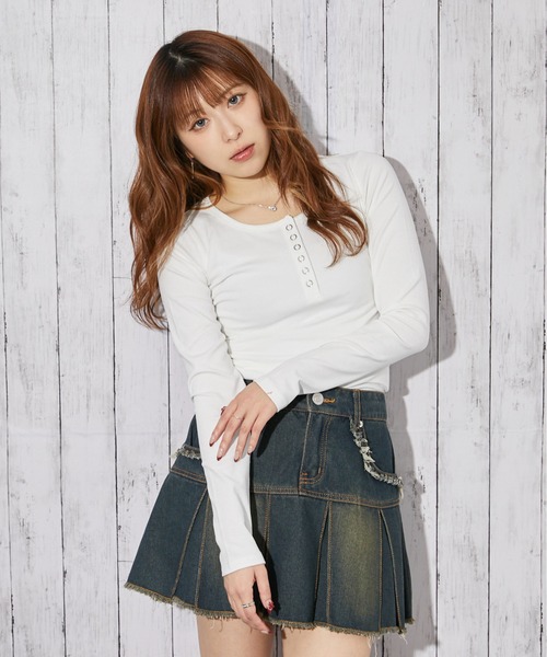 GORGE（ゴージ）の「《ヘンリーネック仕様》カットソー／春秋／全3色（Tシャツ/カットソー・レディース・グレー/オフホワイト/ブラック・F）」の2枚目の写真