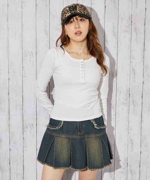 GORGE（ゴージ）の「《ヘンリーネック仕様》カットソー／春秋／全3色（Tシャツ/カットソー・レディース・グレー/オフホワイト/ブラック・F）」の6枚目の写真