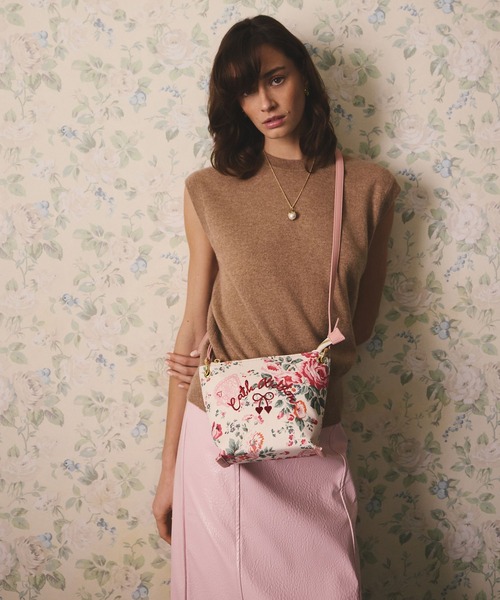 Cath Kidston(キャスキッドソン)の「クロスボディバッグ Hackney Rose(ショルダーバッグ・レディース・ピンク・FREE)」の4枚目の写真