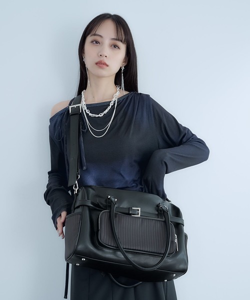 HARE（ハレ）の「イソザイポケットボストンバッグ(HARE)（ボストンバッグ・レディース・ブラック/ブラック系その他・FREE）」の5枚目の写真