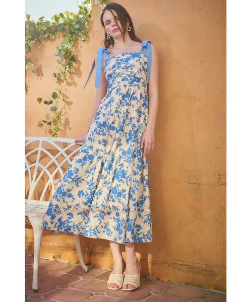 Estella.K(エステラケー)の「Sandra Floral-print long dress 2 ショルダーリボンプリントキャミドレス(ワンピース・レディース・ブラック系/ブルー系/ピンク系・FREE)」の17枚目の写真
