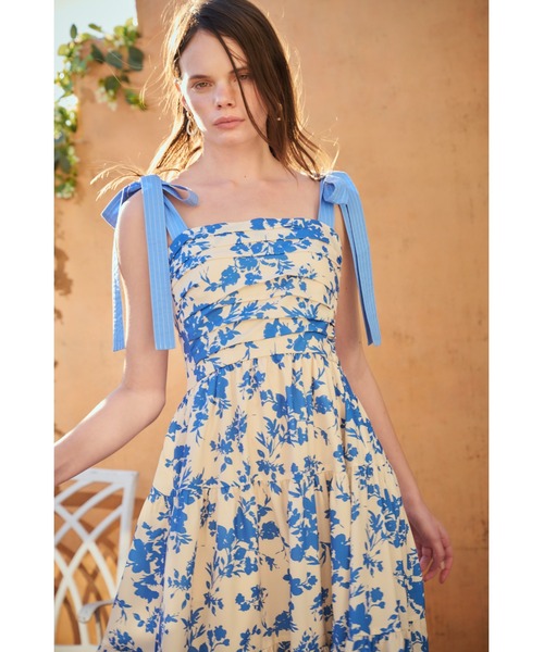 Estella.K(エステラケー)の「Sandra Floral-print long dress 2 ショルダーリボンプリントキャミドレス(ワンピース・レディース・ブラック系/ブルー系/ピンク系・FREE)」の5枚目の写真