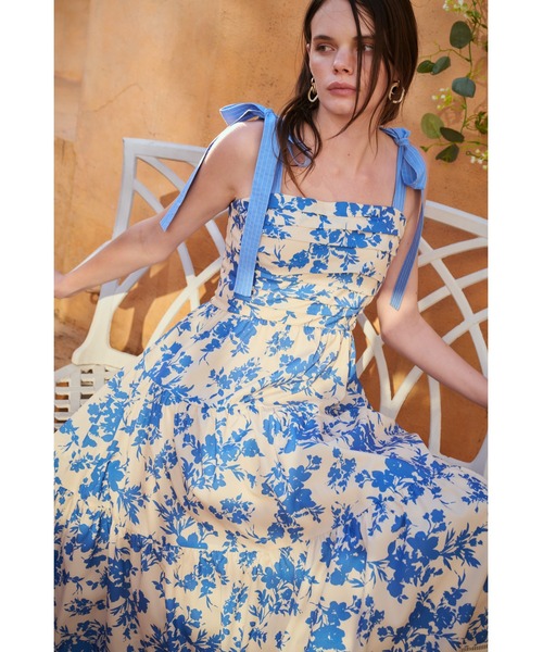 Estella.K(エステラケー)の「Sandra Floral-print long dress 2 ショルダーリボンプリントキャミドレス(ワンピース・レディース・ブラック系/ブルー系/ピンク系・FREE)」の14枚目の写真