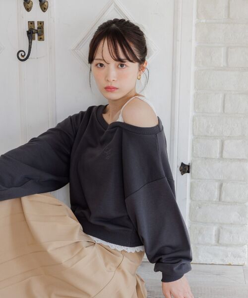 RETRO GIRL（レトロガール）の「レース付ワンショルトレーナー（スウェット・レディース・チャコールグレー/ホワイト系その他/ピンク・FREE）」の20枚目の写真