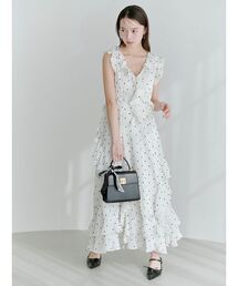 LILY BROWN（リリーブラウン）の「ラッフルフリルフレアワンピース（ワンピース）」