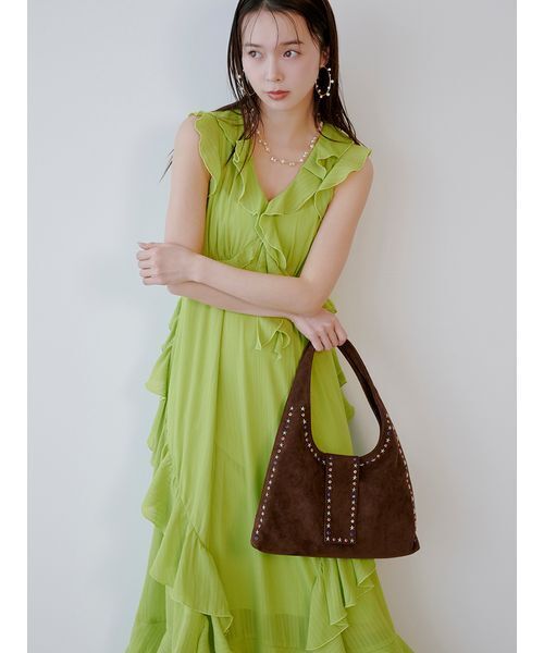 LILY BROWN(リリーブラウン)の「ラッフルフリルフレアワンピース(ワンピース・レディース・ライム/ダークブラウン/ドット・0/1)」の6枚目の写真