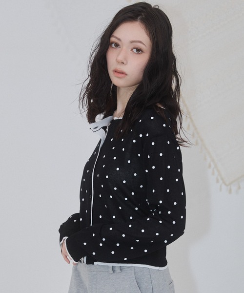 ENVYM(アンビー)の「ドット レイヤード ニットカーディガン(カーディガン/ボレロ・レディース・ブラック/グレー・FREE)」の16枚目の写真