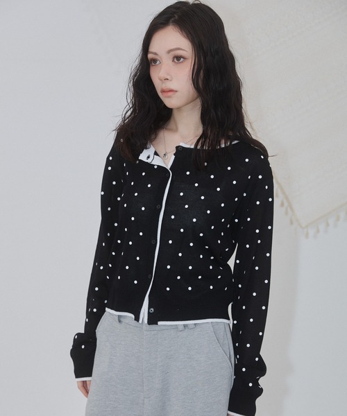 ENVYM(アンビー)の「ドット レイヤード ニットカーディガン(カーディガン/ボレロ・レディース・ブラック/グレー・FREE)」の17枚目の写真