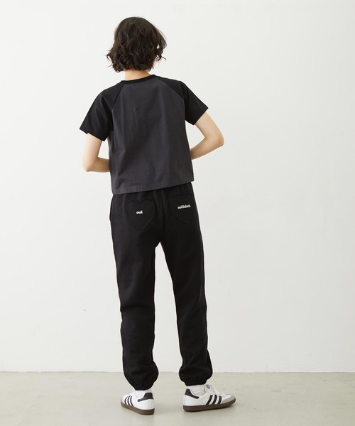 MILKFED.（ミルクフェド）の「HEART POCKET SWEATPANTS（スウェットパンツ・レディース・オートミール/ブラック/ライトブルー・S/M）」の7枚目の写真