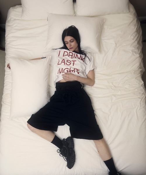 OY(オーワイ)の「『OY/オーワイ』NEVER SOBER TEE/ネヴァーソーバーTシャツ(Tシャツ/カットソー・メンズ・ホワイト/ブラック・L/M)」の14枚目の写真