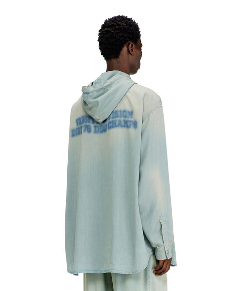 DIESEL（ディーゼル）の「メンズ デニムシャツ D-DEWNY-HOOD-S3（シャツ/ブラウス・メンズ・ライトインディゴブルー・LARGE/SMALL/MEDIUM）」の3枚目の写真