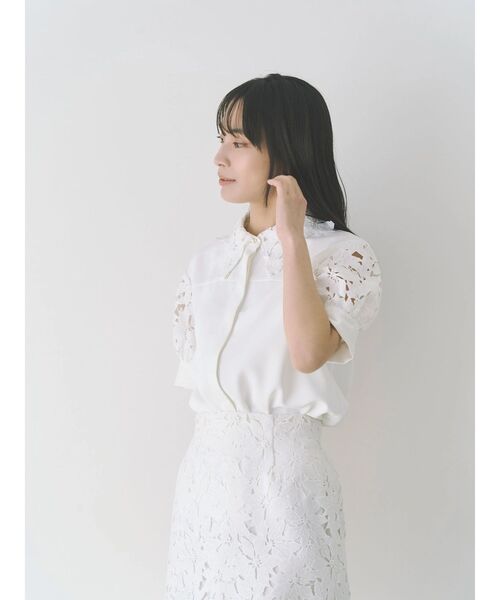 TONAL（トーナル）の「ケミカルレースハーフスリーブシャツ（シャツ/ブラウス・レディース・オフホワイト/ライトブルー/ピンク・MEDIUM）」の9枚目の写真