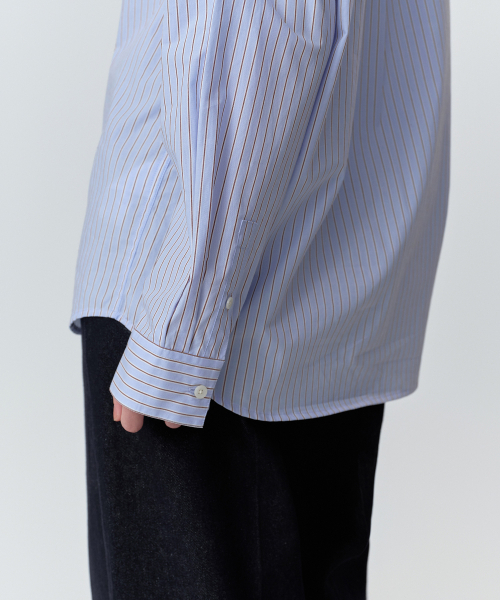 MUSINSA STANDARD WOMAN（ムシンサスタンダードウーマン）の「ウィメンズストライプリラックスドポプリンシャツ[スカイブルー]（シャツ/ブラウス・レディース・その他・SMALL/MEDIUM/LARGE/X-SMALL）」の5枚目の写真