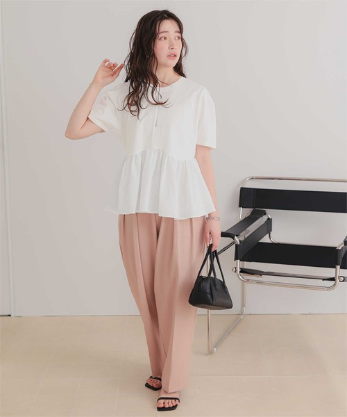 titivate（ティティベイト）の「【サステナブル】カットソードッキングペプラムトップス（Tシャツ/カットソー・レディース・チャコール/オフホワイト/ブラック・L/M/S）」の21枚目の写真