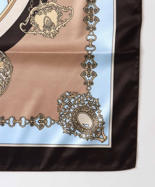 Jines（ジネス）の「クロック柄スカーフ（バンダナ/スカーフ・レディース・ベージュ/グリーン・FREE）」の9枚目の写真