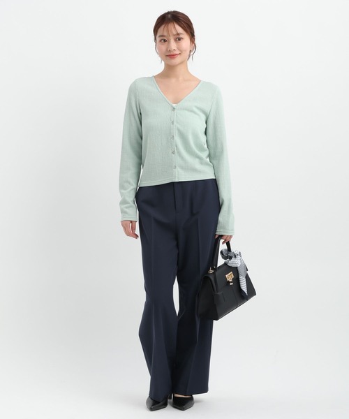 Andemiu（アンデミュウ）の「フクレジャガードVネックカーディガン653257（Tシャツ/カットソー・レディース・ブルー/オフホワイト/ブラック・FREE）」の13枚目の写真
