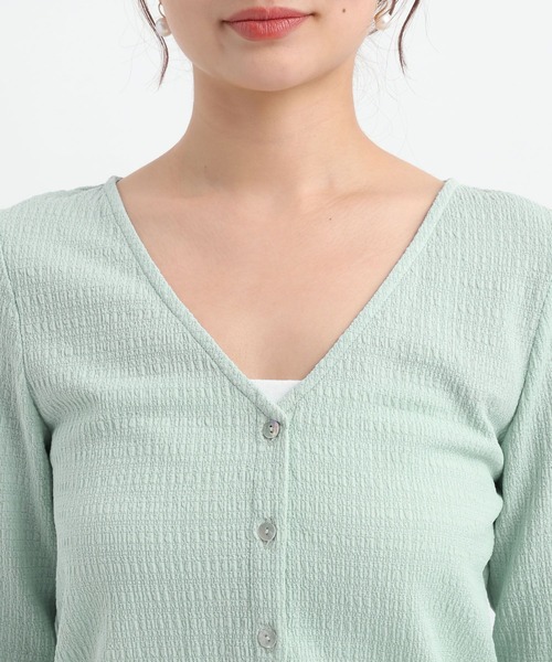 Andemiu（アンデミュウ）の「フクレジャガードVネックカーディガン653257（Tシャツ/カットソー・レディース・ブルー/オフホワイト/ブラック・FREE）」の4枚目の写真